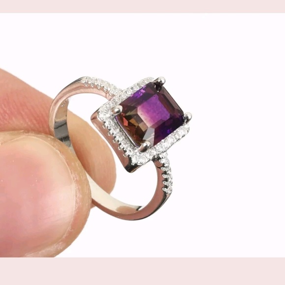 Sultans Amethyst &white sapphire sterling ring - Picture 2 of 3